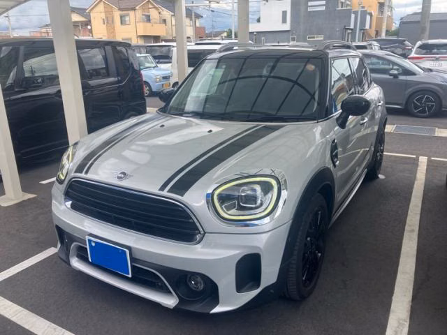 MINI CROSSOVER
