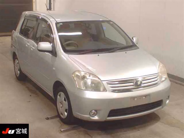 TOYOTA RAUM