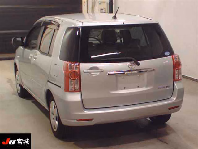 TOYOTA RAUM