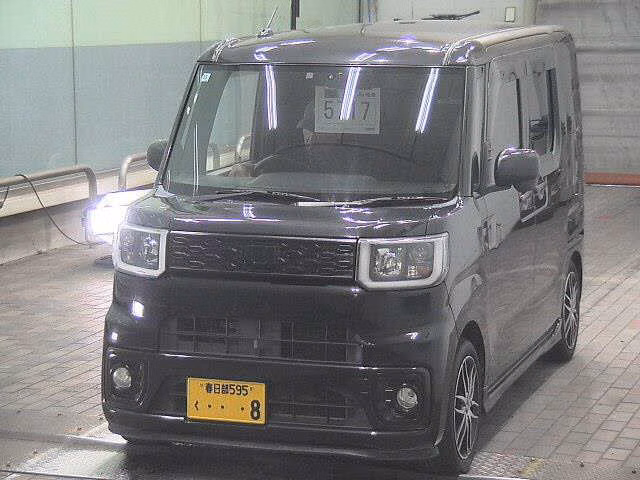 DAIHATSU WAKE