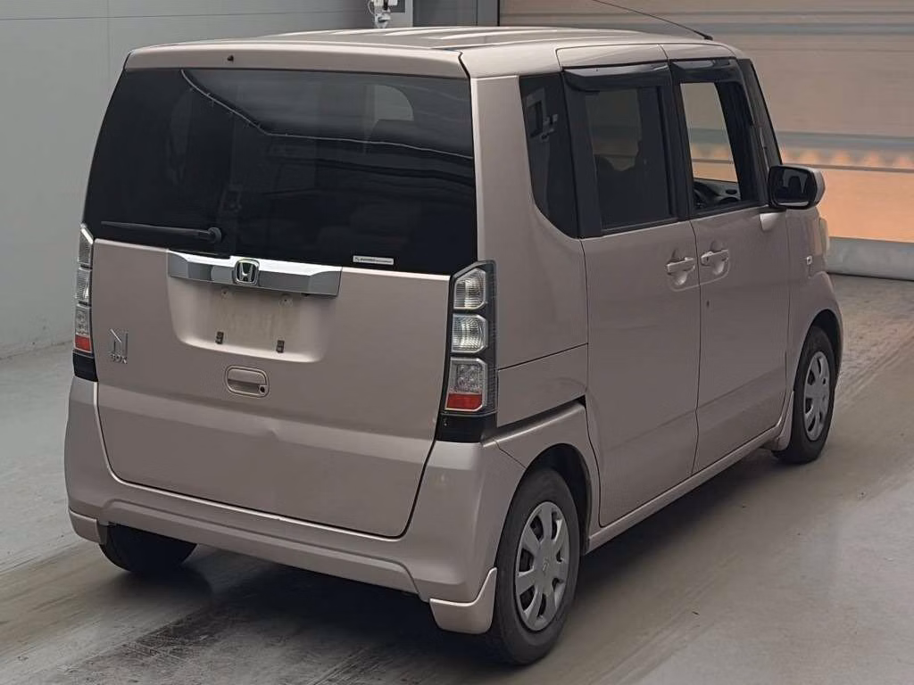 HONDA N-BOX