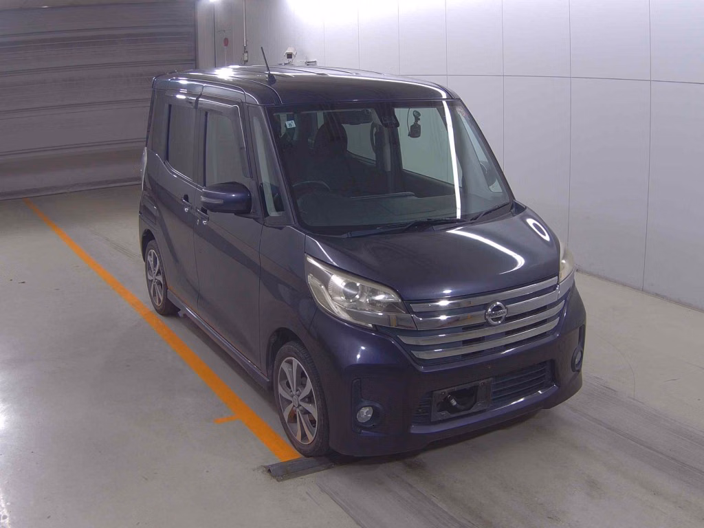NISSAN DAYZ ROOX