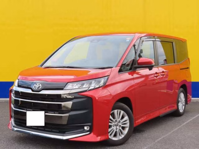 TOYOTA NOAH