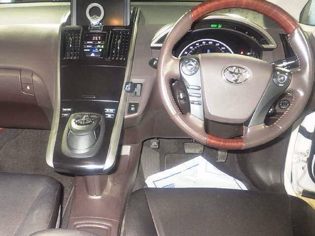 TOYOTA SAI