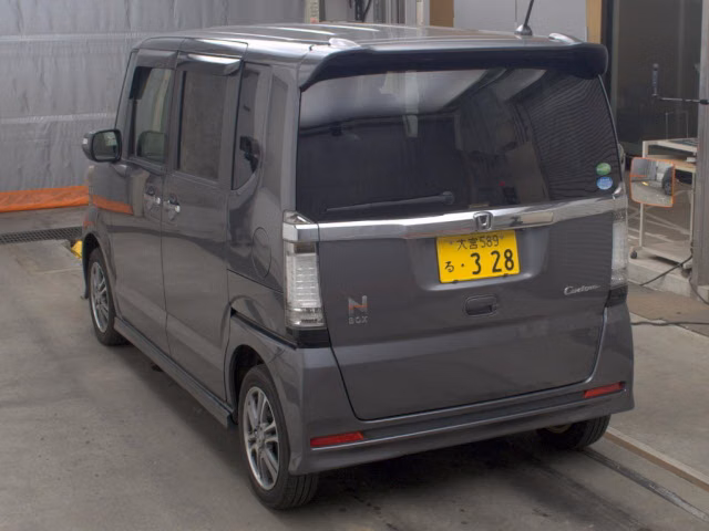 HONDA N-BOX
