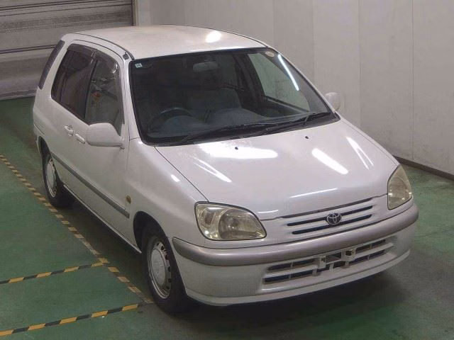TOYOTA RAUM