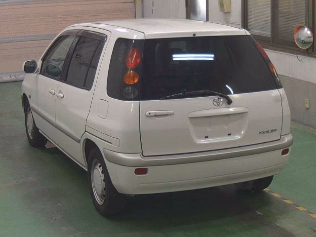 TOYOTA RAUM