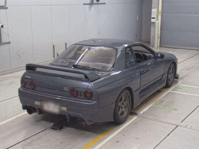 NISSAN SKYLINE GT-R