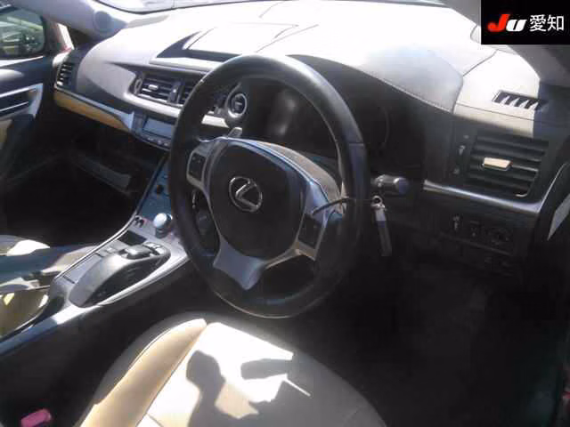LEXUS CT200H