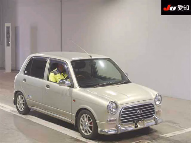DAIHATSU MIRA GINO