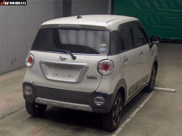 DAIHATSU CAST