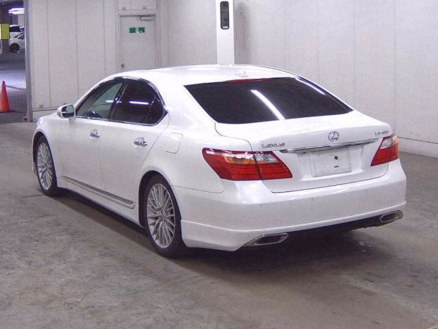 LEXUS LS460