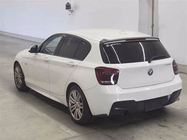 BMW 1-SERIES