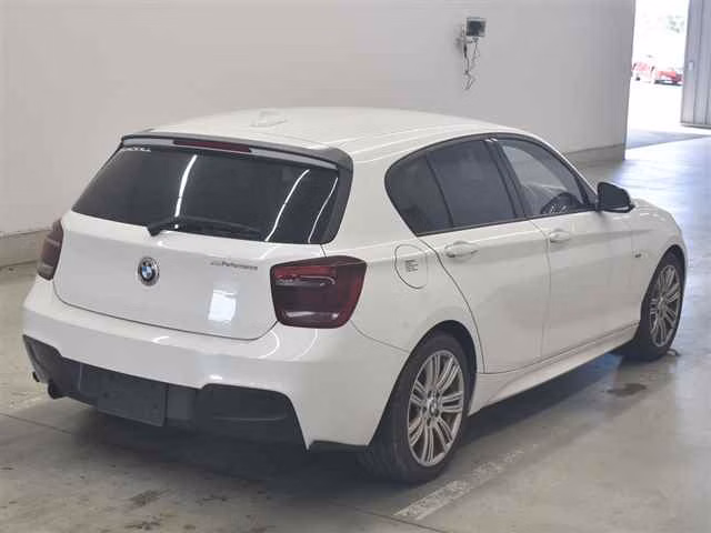 BMW 1-SERIES