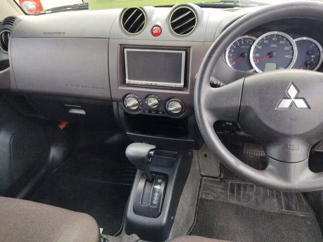 MITSUBISHI PAJERO MINI