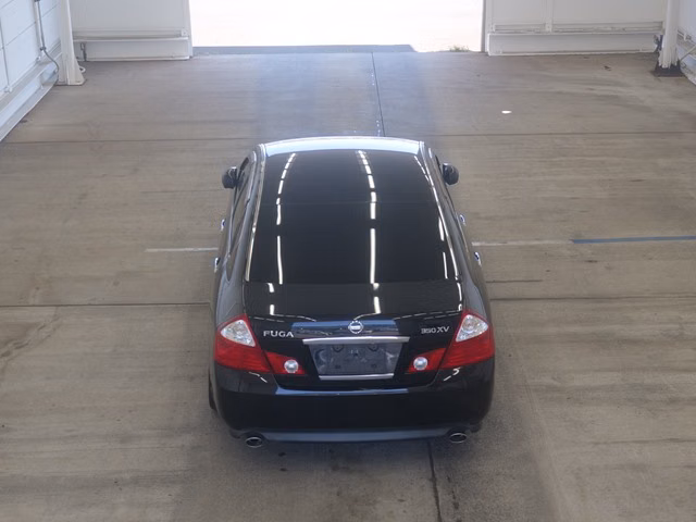 NISSAN FUGA