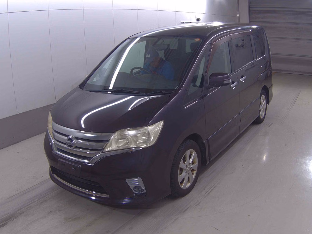 NISSAN SERENA