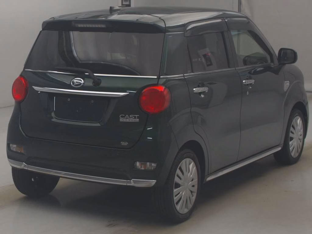 DAIHATSU CAST