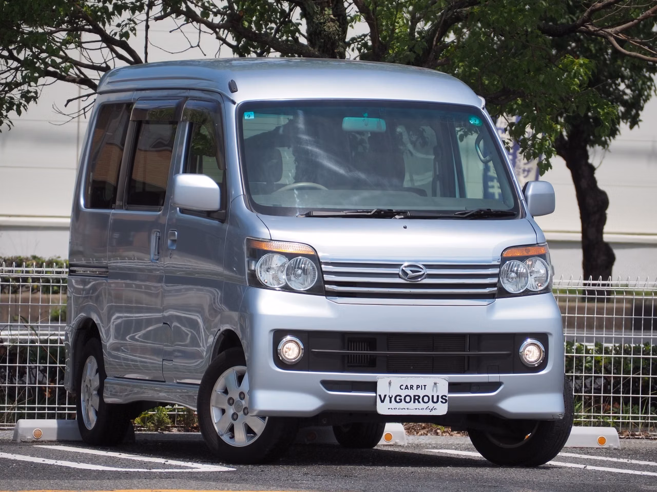 DAIHATSU ATRAI