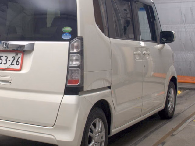 HONDA N-BOX