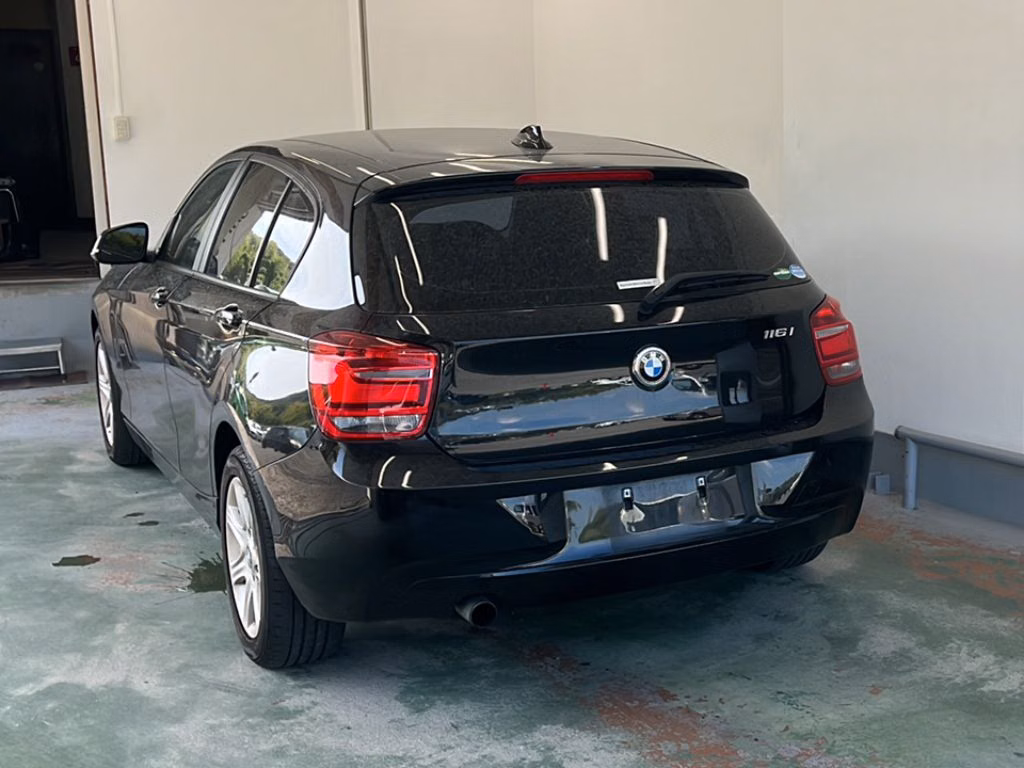 BMW 1-SERIES
