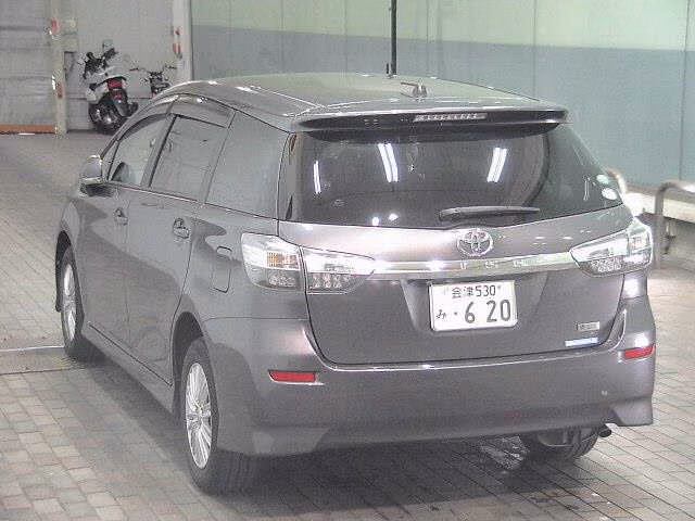 TOYOTA WISH