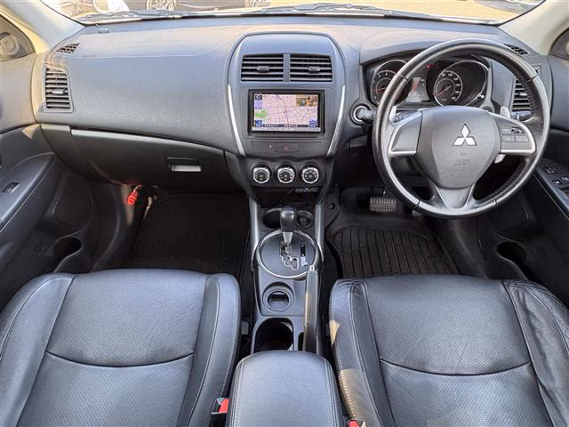 MITSUBISHI RVR