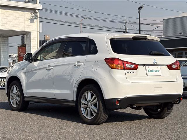 MITSUBISHI RVR