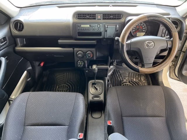 MAZDA FAMILIA