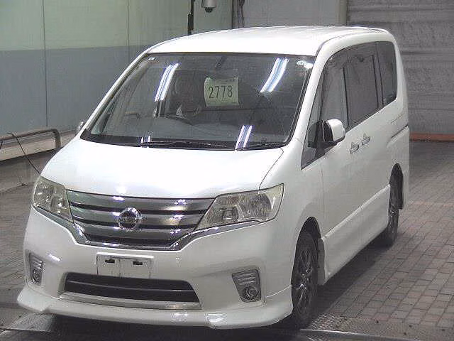 NISSAN SERENA