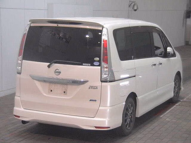 NISSAN SERENA