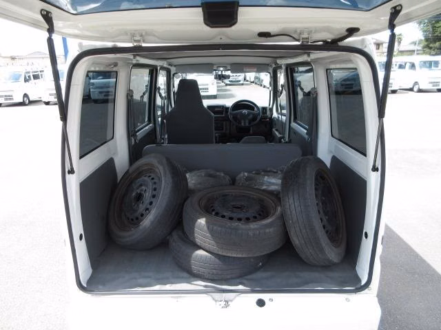 NISSAN NV100 CLIPPER