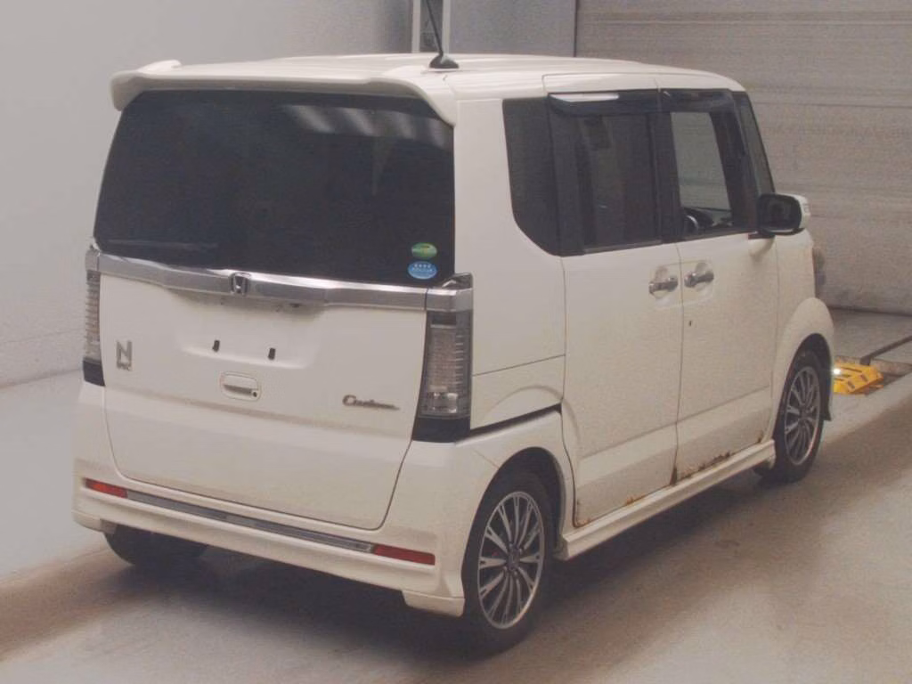 HONDA N-BOX