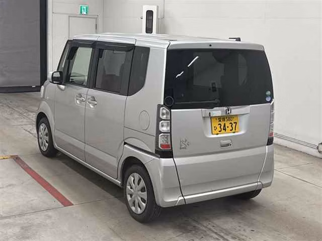 HONDA N-BOX+