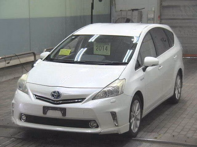 TOYOTA PRIUS ALPHA