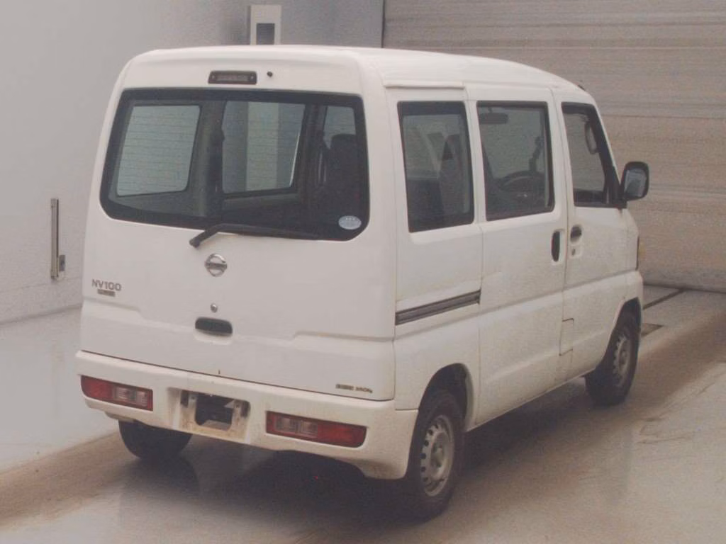 NISSAN NV100 CLIPPER