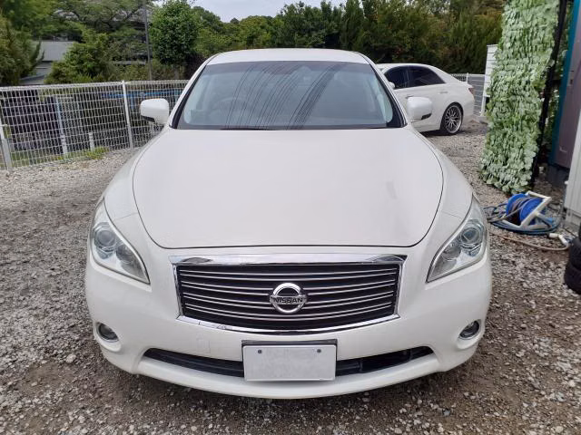 NISSAN FUGA
