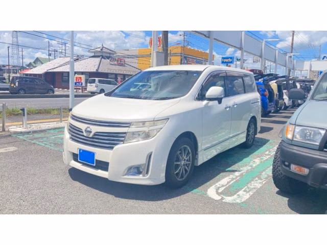 NISSAN ELGRAND