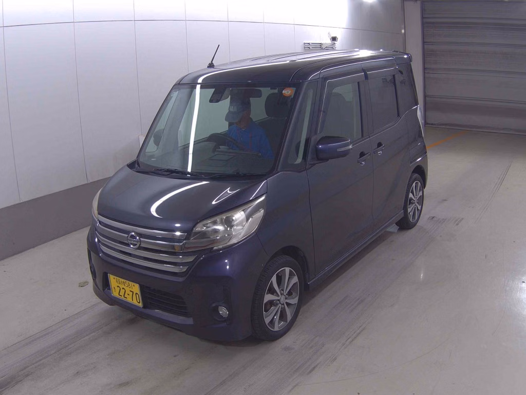 NISSAN DAYZ ROOX