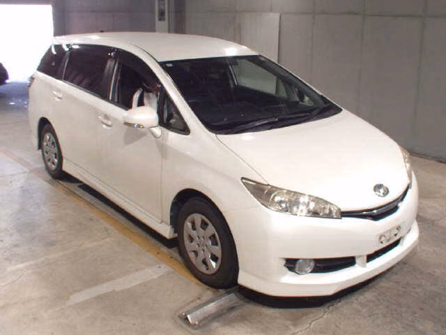 TOYOTA WISH