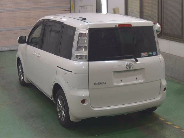 TOYOTA SIENTA