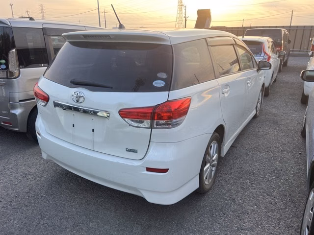 TOYOTA WISH