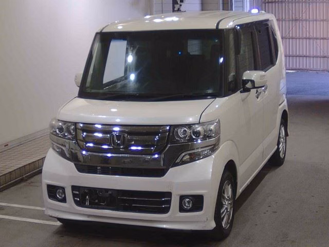 HONDA N-BOX