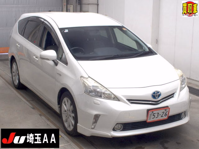 TOYOTA PRIUS ALPHA