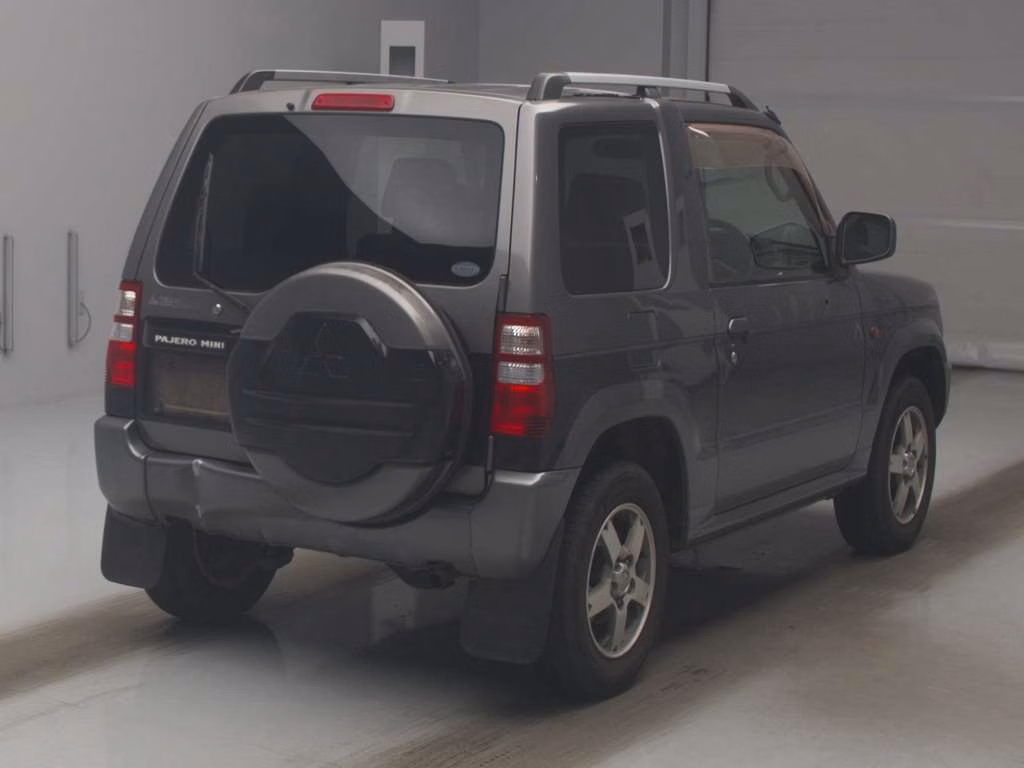 MITSUBISHI PAJERO MINI