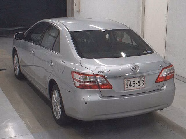 TOYOTA PREMIO