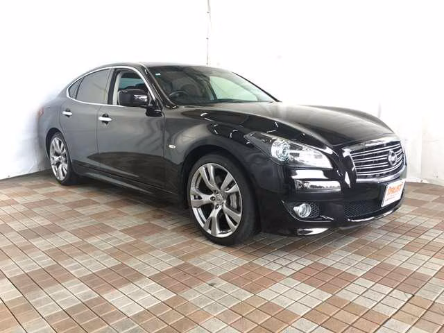 NISSAN FUGA