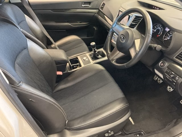 SUBARU LEGACY B4