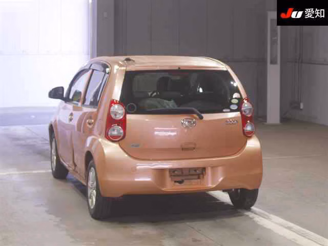 DAIHATSU BOON