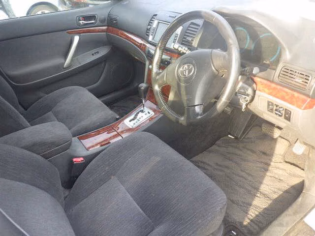 TOYOTA PREMIO